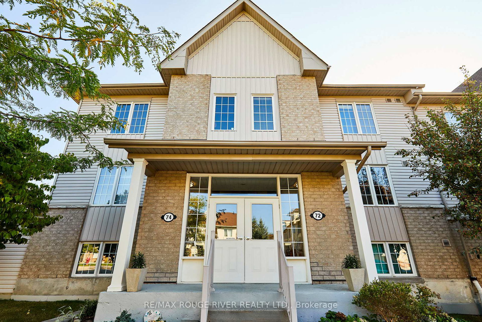 7petra-way-whitby-ontario-e12415196