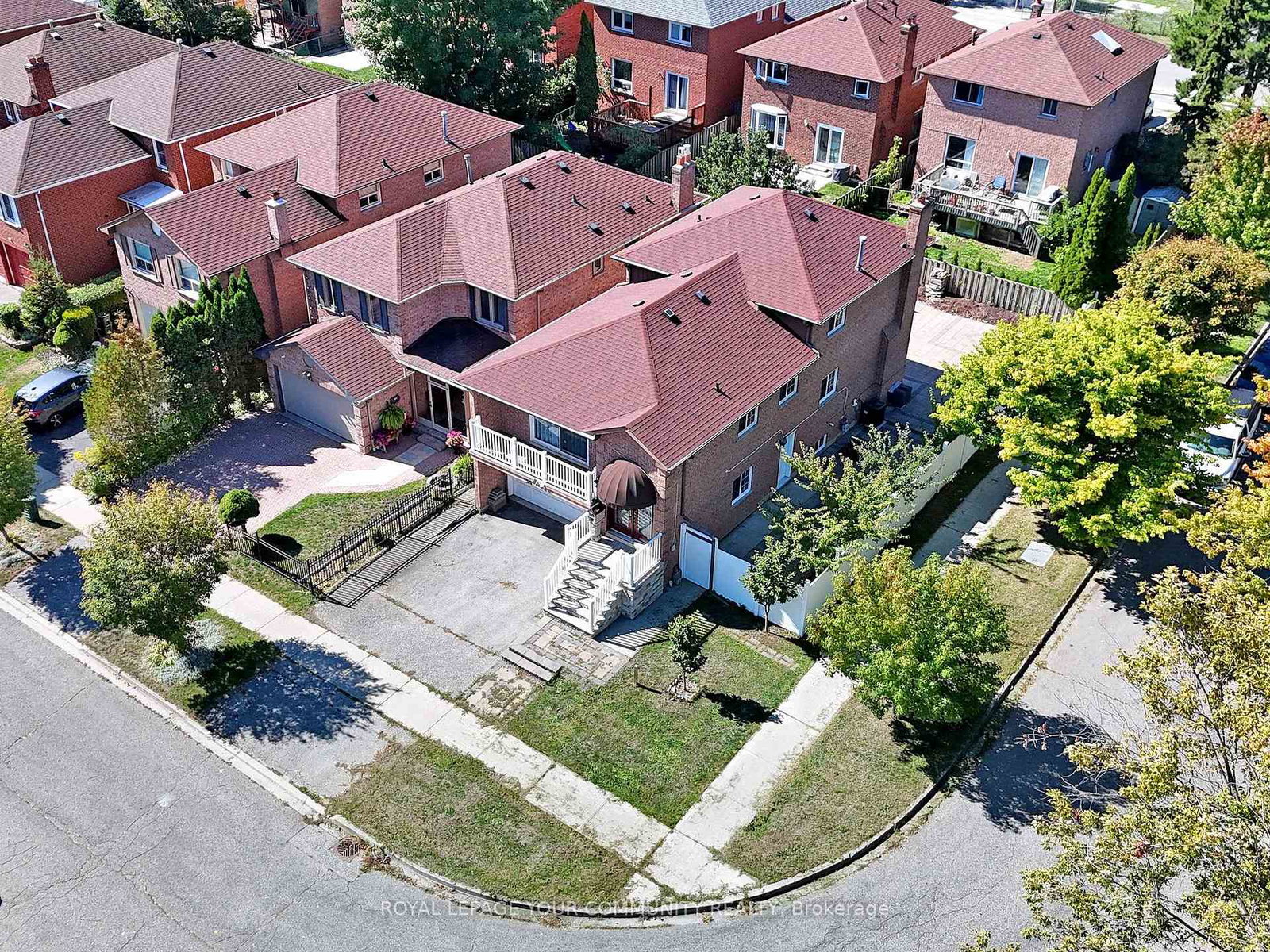 54-emcarr-drive-scarborough-ontario-e12416246