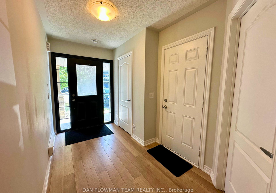 86-tabaret-crescent-oshawa-ontario-e12416539