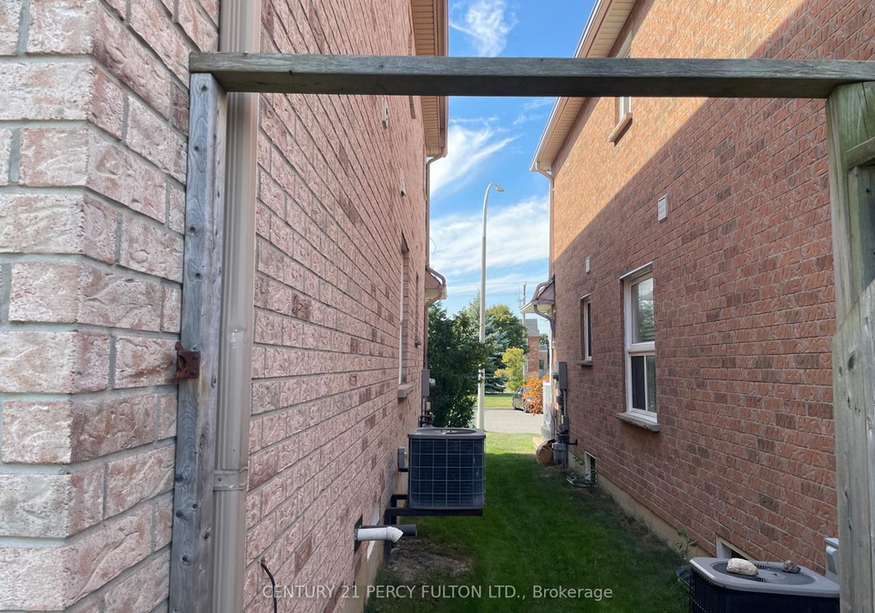 21-teagarden-court-whitby-ontario-e12417127