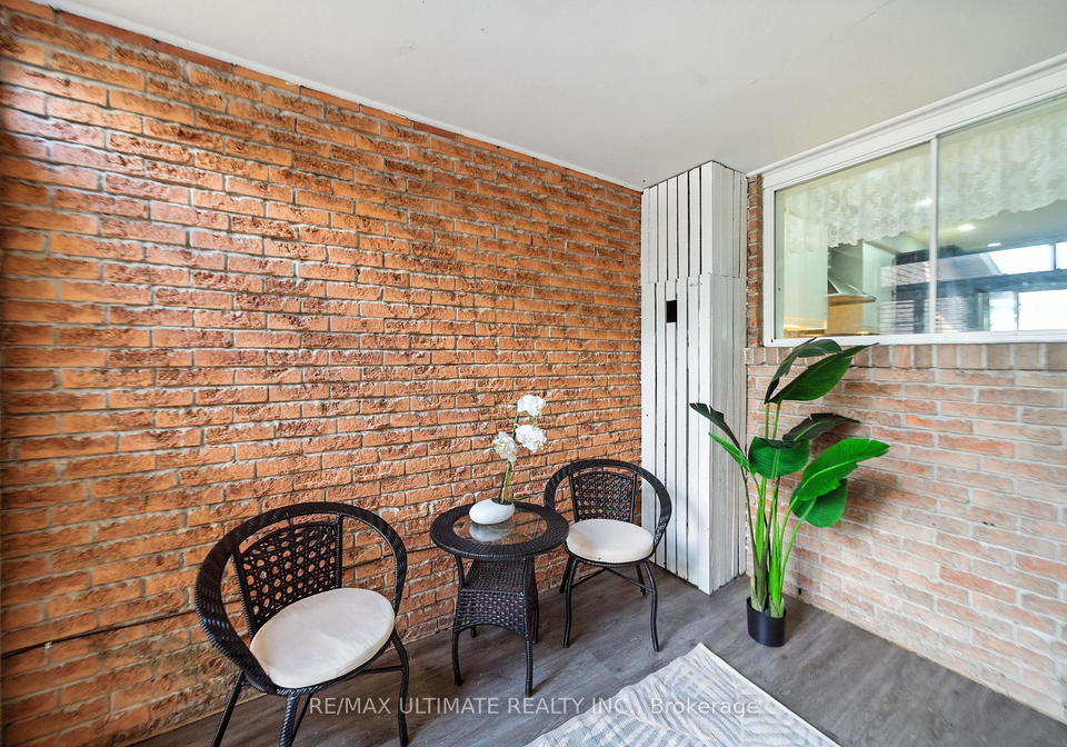 1553-geta-circle-pickering-ontario-e12417128