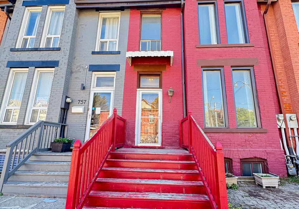 755-gerrard-street-e-toronto-ontario-e12417390