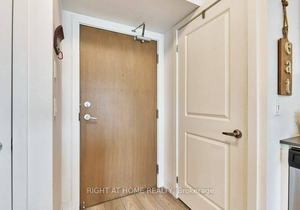 1255-bayly-street-e-pickering-ontario-e12417438