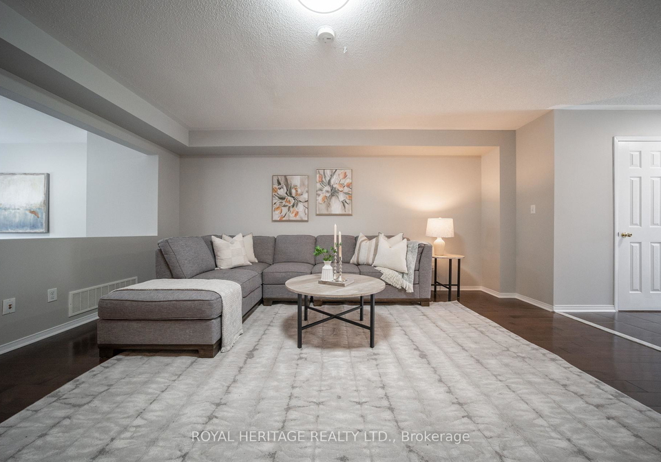 158-angier-crescent-ajax-ontario-e12418397