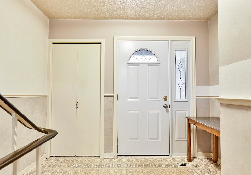37-clover-ridge-drive-w-ajax-ontario-e12418687