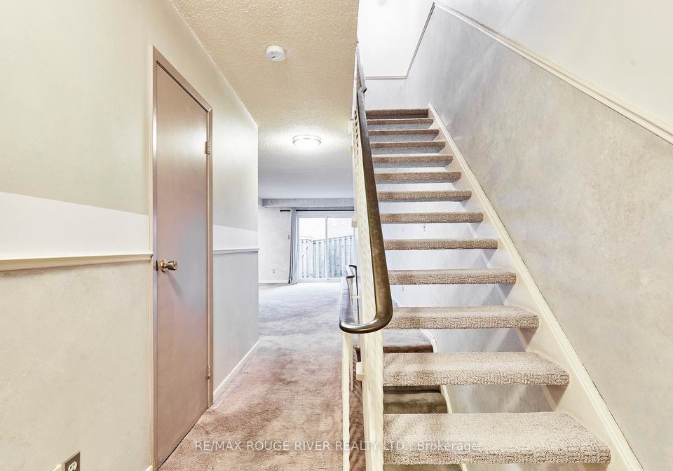 37-clover-ridge-drive-w-ajax-ontario-e12418687