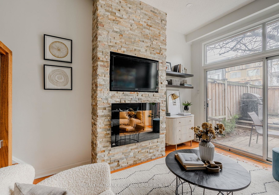 10-buller-avenue-toronto-ontario-e12418862