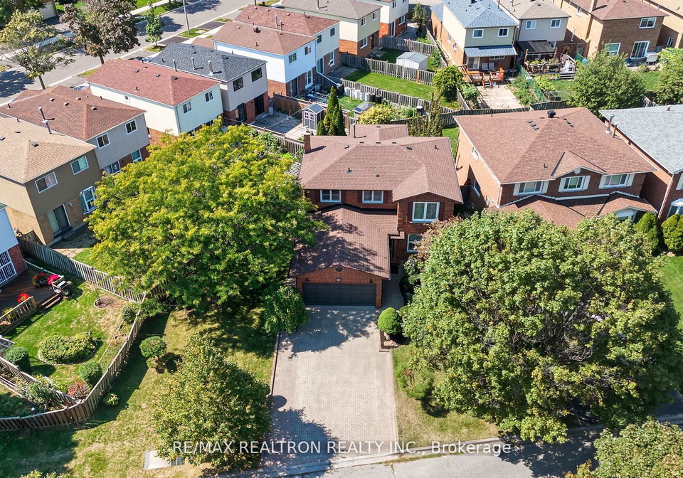 83-fieldside-drive-scarborough-ontario-e12419045