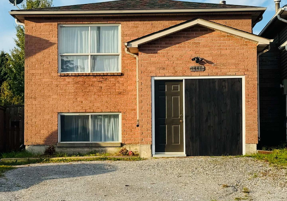 1448-outlet-drive-oshawa-ontario-e12419632