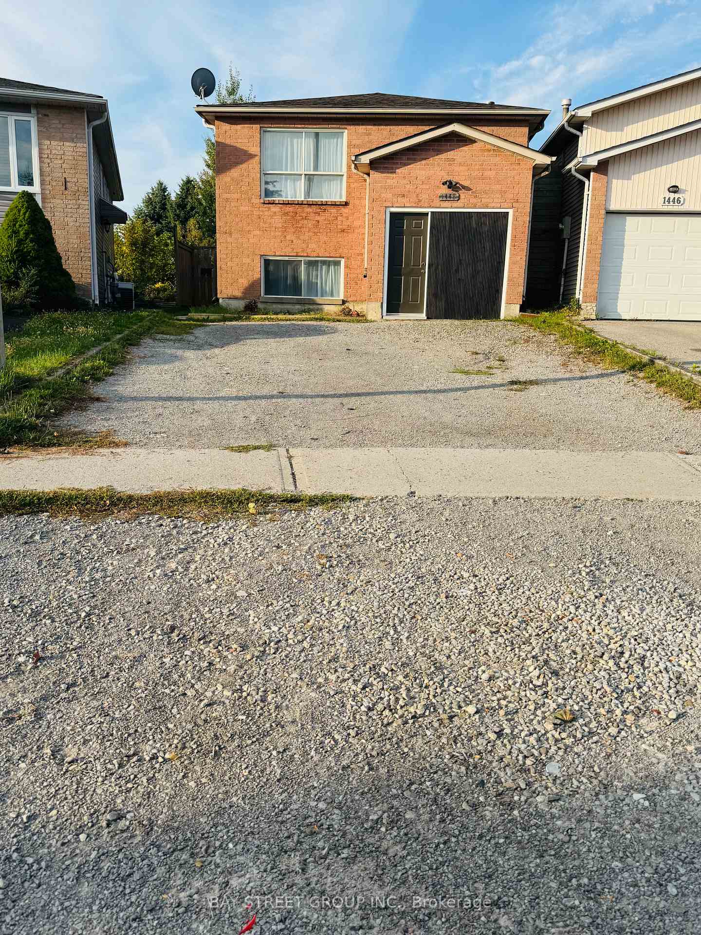 1448-outlet-drive-oshawa-ontario-e12419988