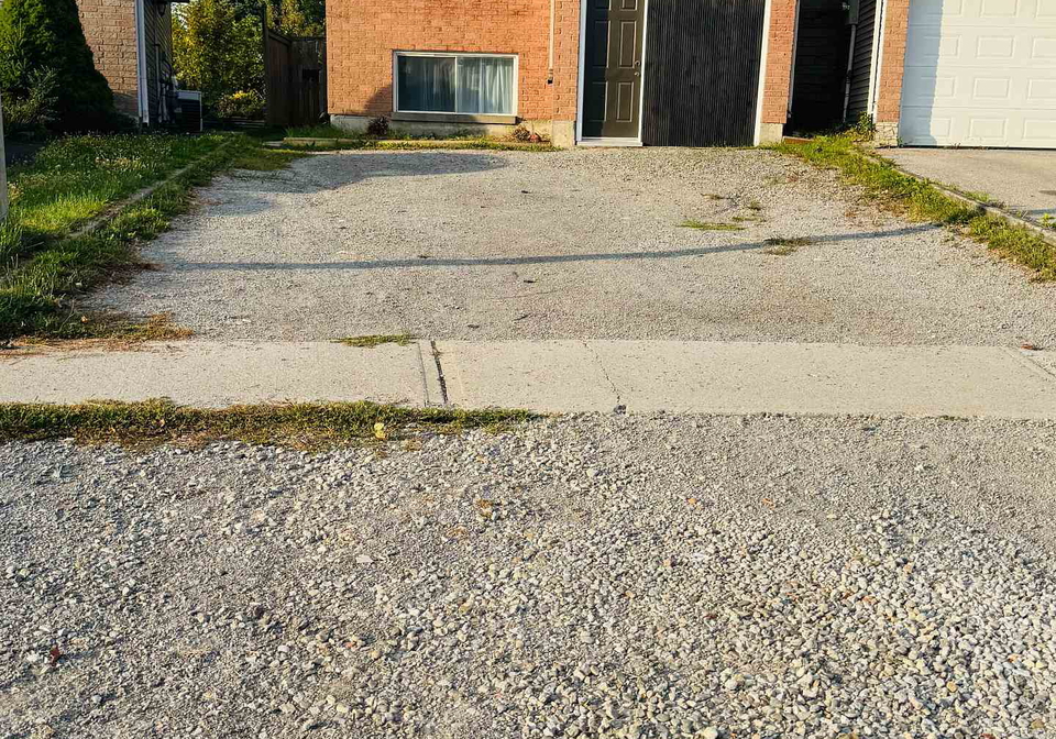 1448-outlet-drive-oshawa-ontario-e12419988