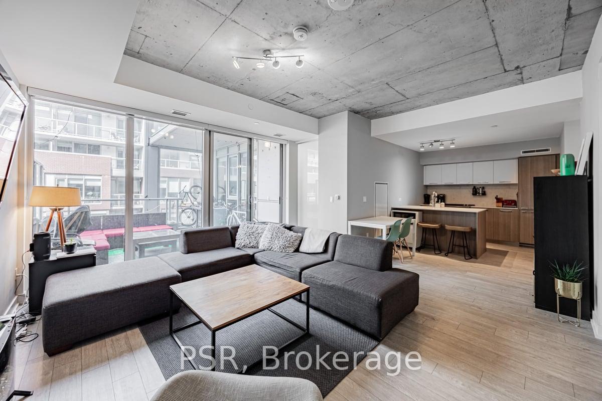 15-baseball-place-toronto-ontario-e12420161