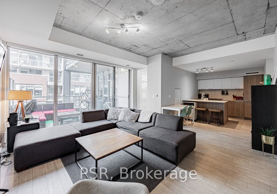 15-baseball-place-toronto-ontario-e12420161