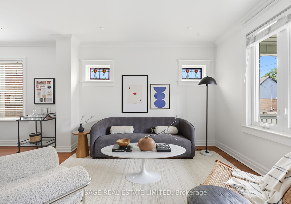 2021-gerrard-street-e-toronto-ontario-e12420516