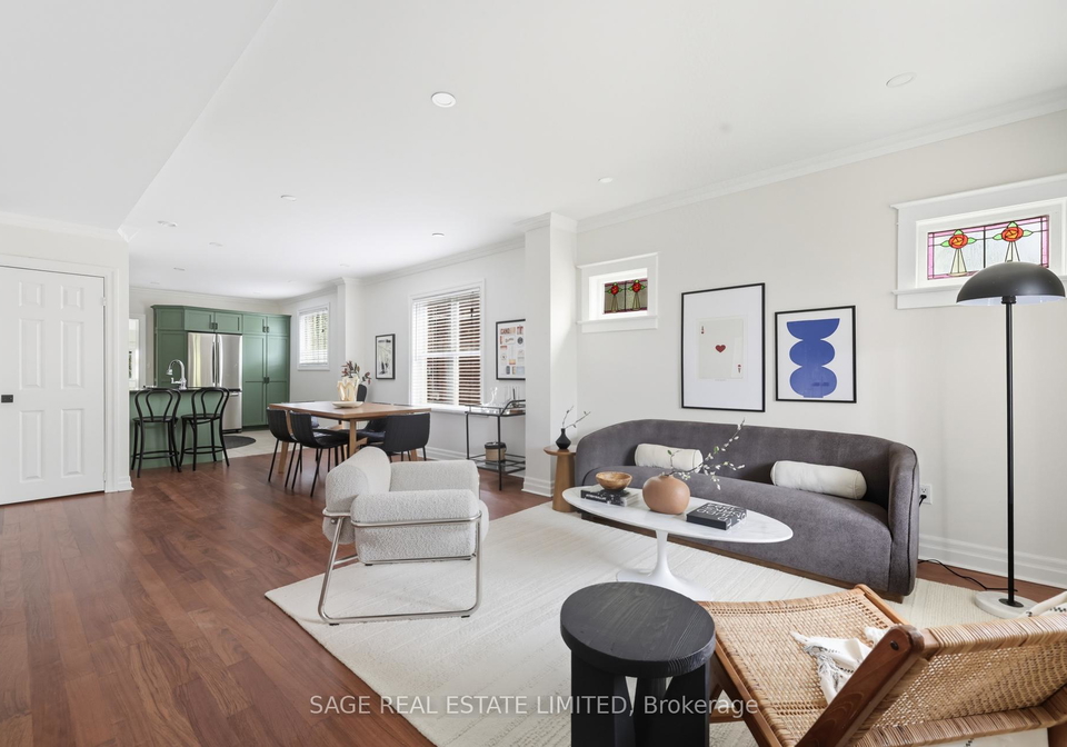 2021-gerrard-street-e-toronto-ontario-e12420516
