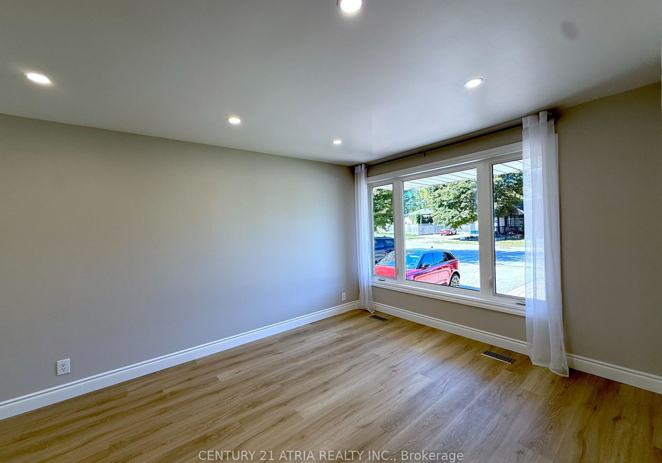 801-krosno-boulevard-pickering-ontario-e12420721