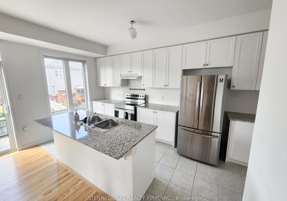 4-steamboat-way-whitby-ontario-e12420965