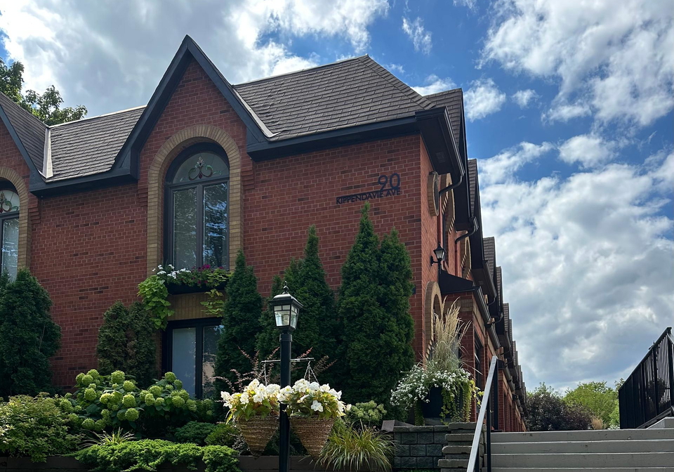 90-kippendavie-avenue-toronto-ontario-e12421342