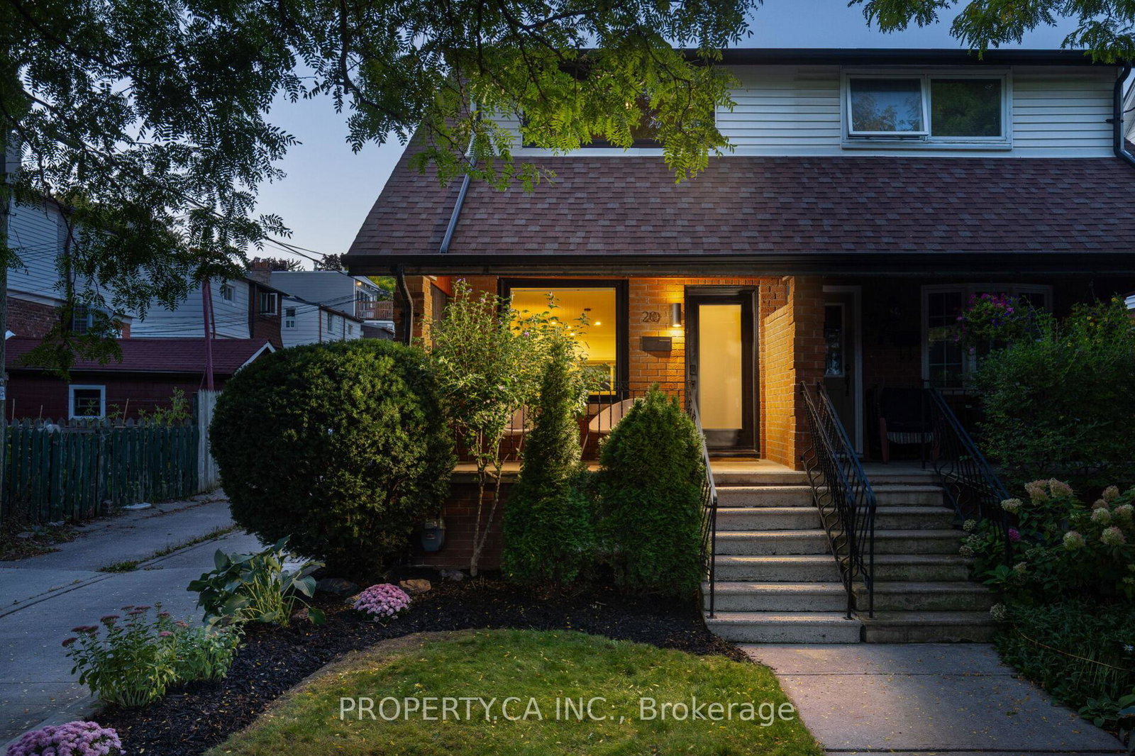 20-parkfield-avenue-toronto-ontario-e12421570