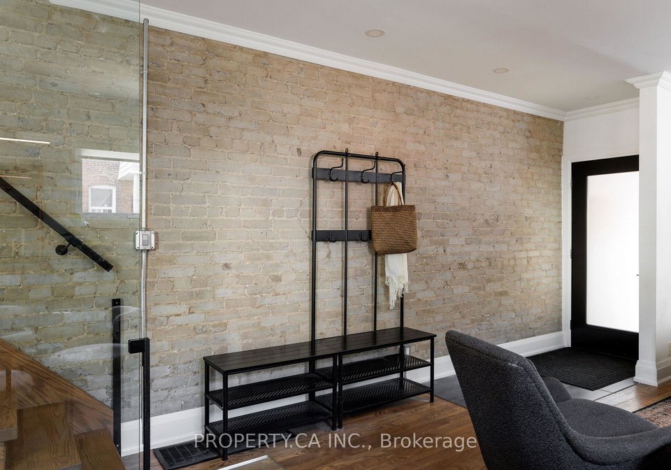 20-parkfield-avenue-toronto-ontario-e12421570