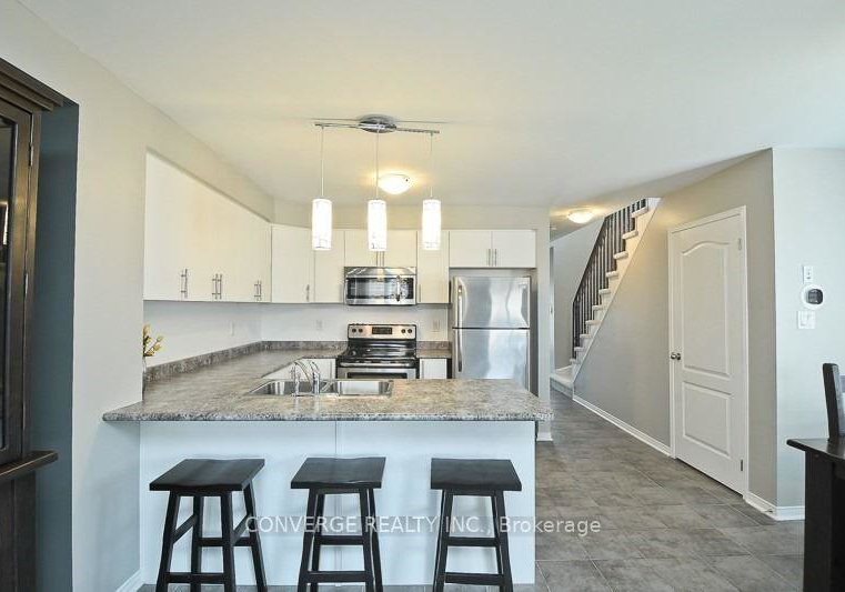 1115-schooling-drive-oshawa-ontario-e12421852