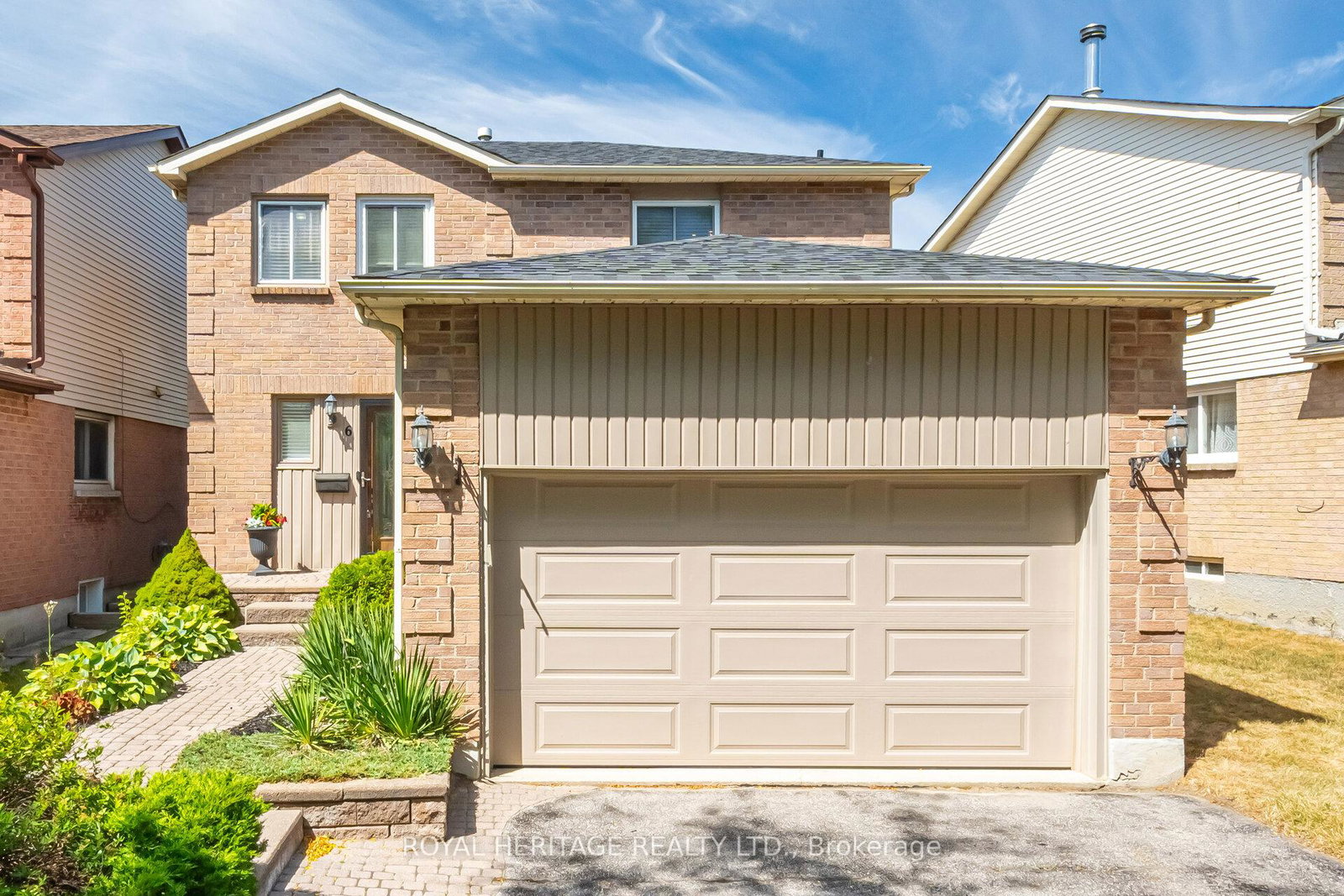 6-field-crescent-ajax-ontario-e12422467