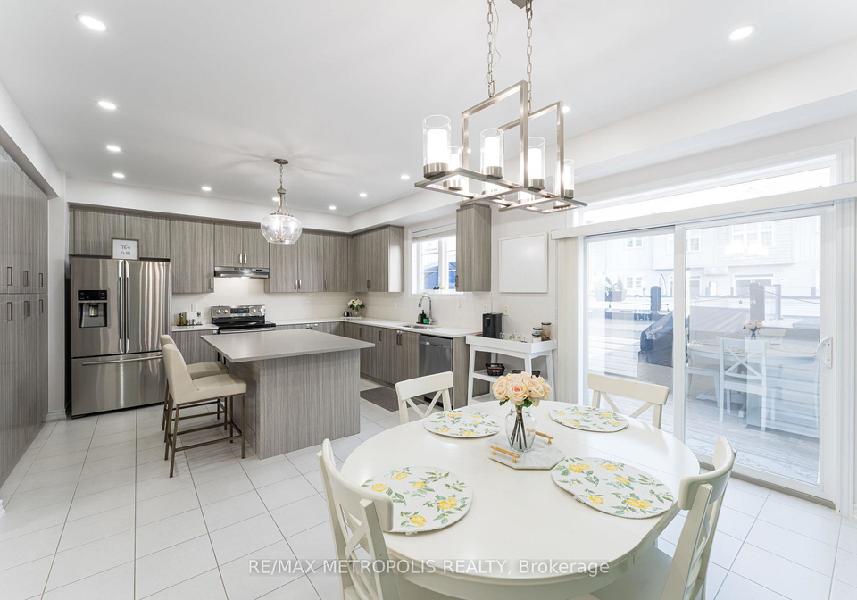6-cornerside-way-whitby-ontario-e12422607