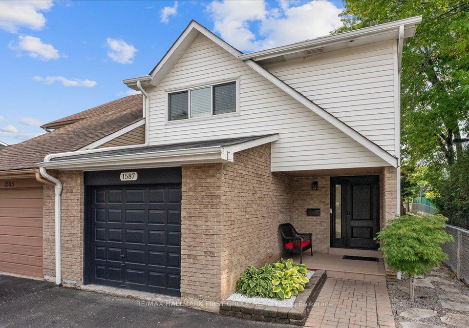 1587-geta-circle-pickering-ontario-e12423510