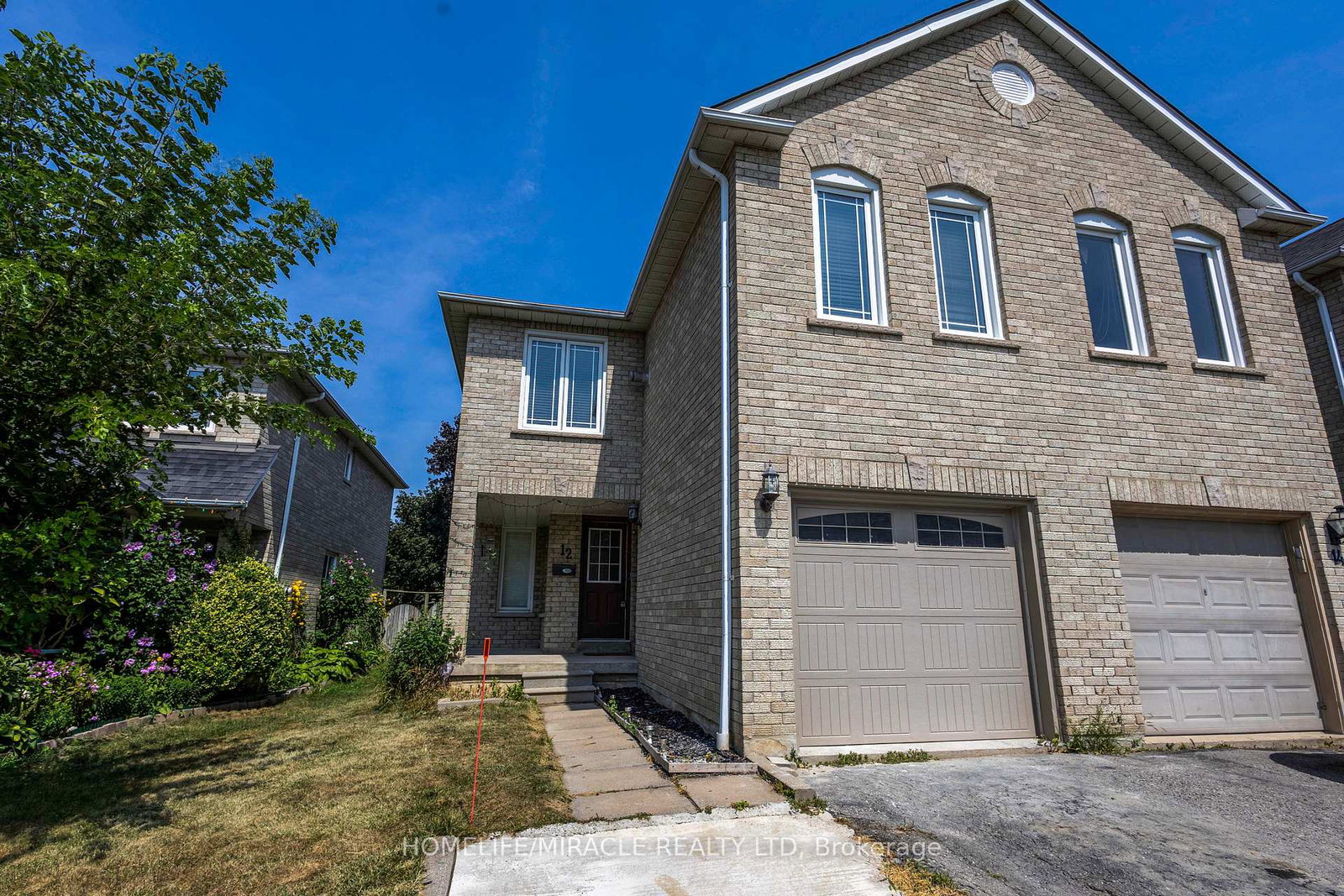 12-gill-crescent-ajax-ontario-e12423525