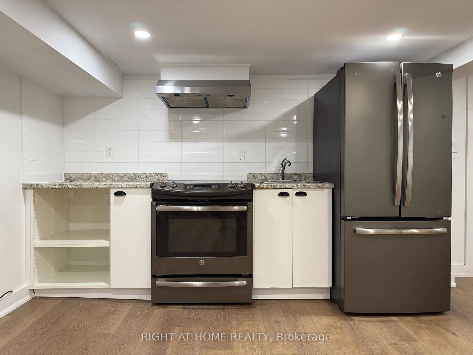 22-glenside-avenue-toronto-ontario-e12424518