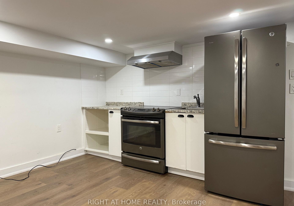 22-glenside-avenue-toronto-ontario-e12424518