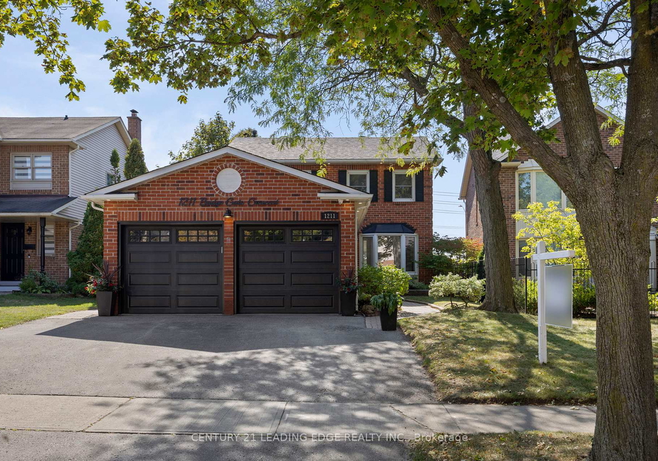 1211-bridge-gate-crescent-pickering-ontario-e12424975