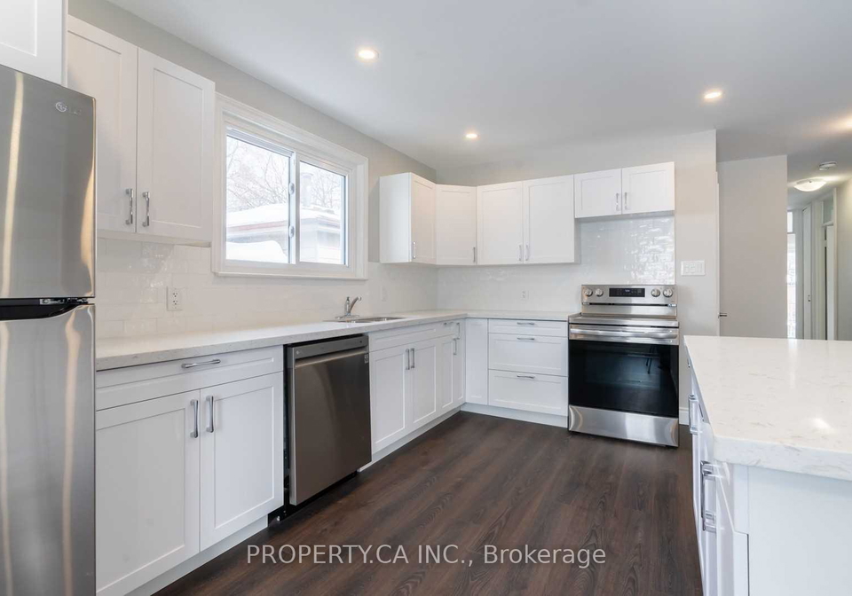 861-krosno-boulevard-pickering-ontario-e12425154