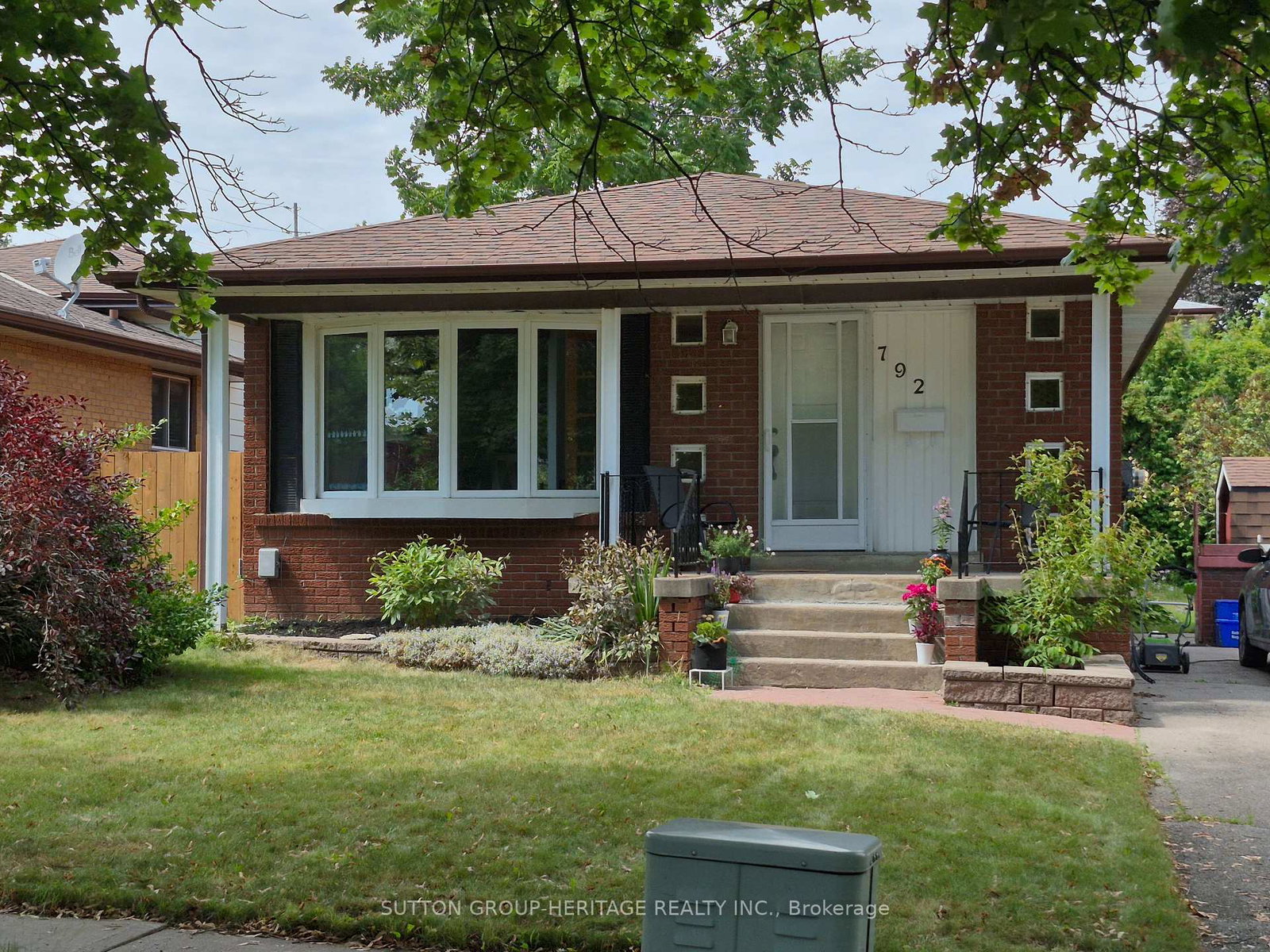 792-tatra-drive-oshawa-ontario-e12425562