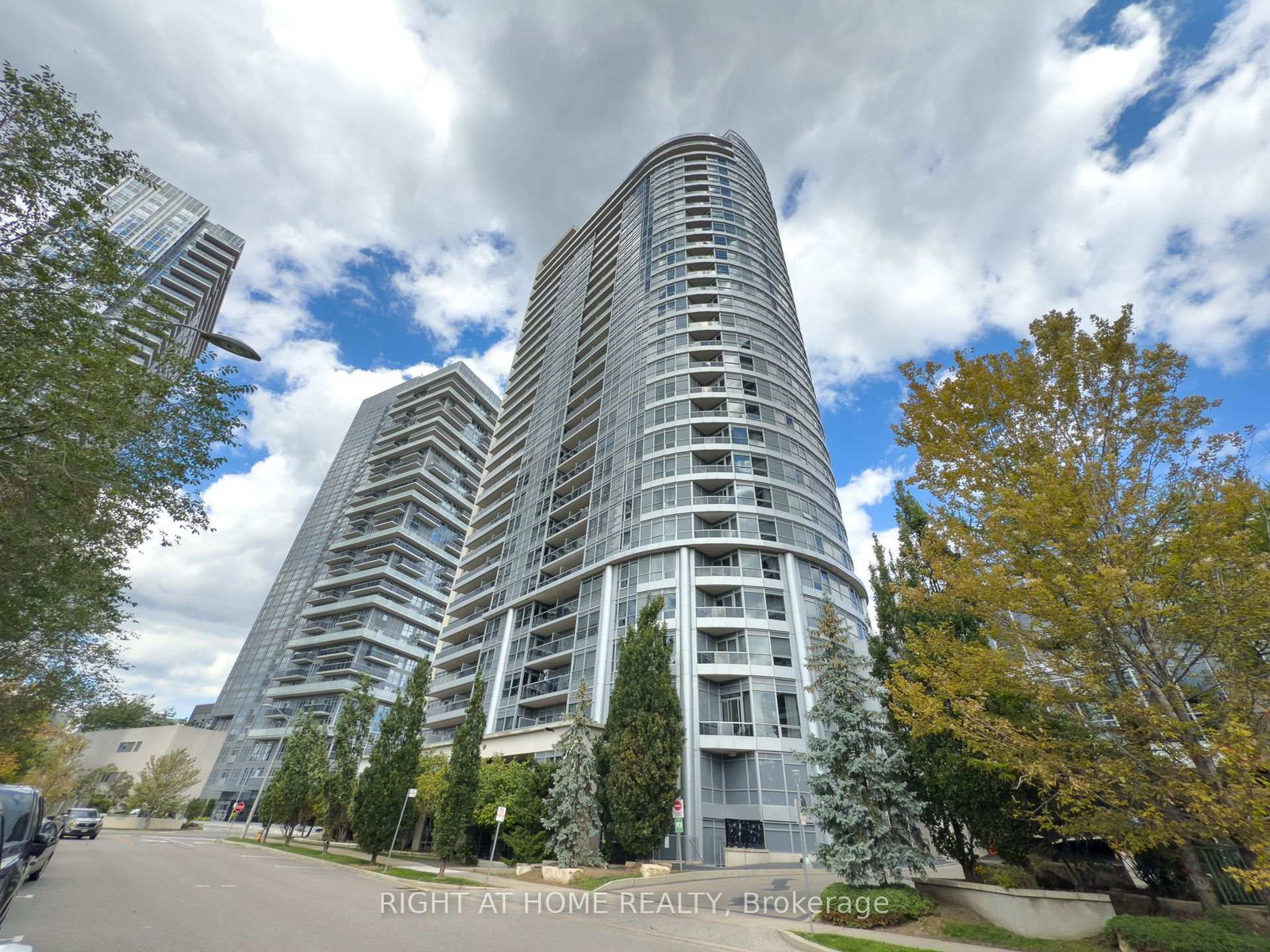 181-village-green-square-scarborough-ontario-e12427172