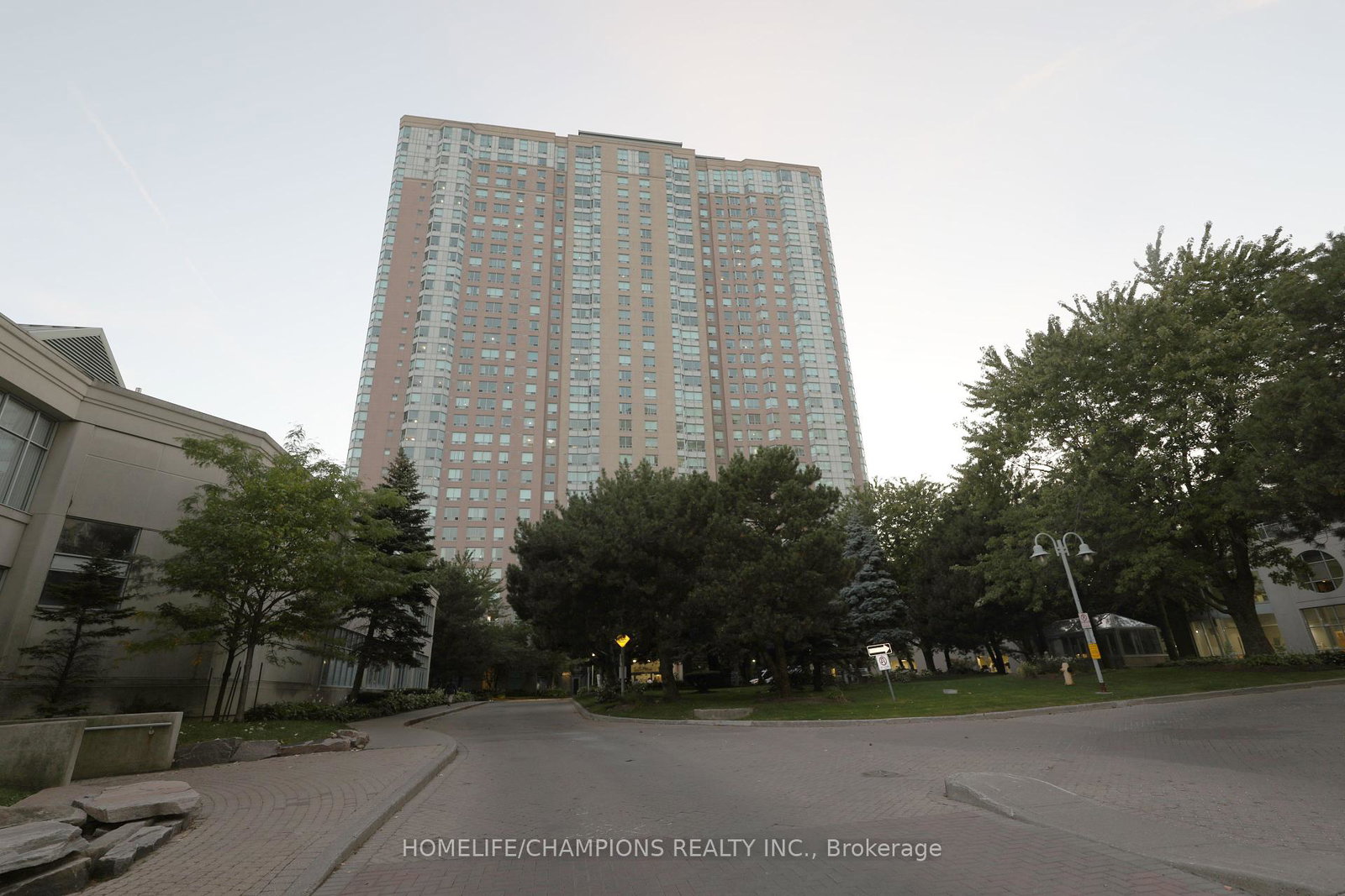 68-corporate-drive-scarborough-ontario-e12429081