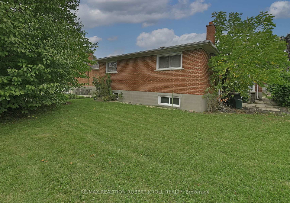 32-orangewood-crescent-scarborough-ontario-e12429295