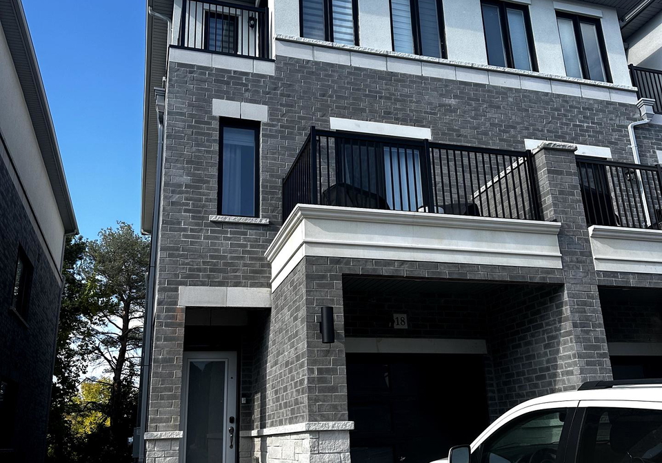 18-gerry-henry-lane-clarington-ontario-e12429680
