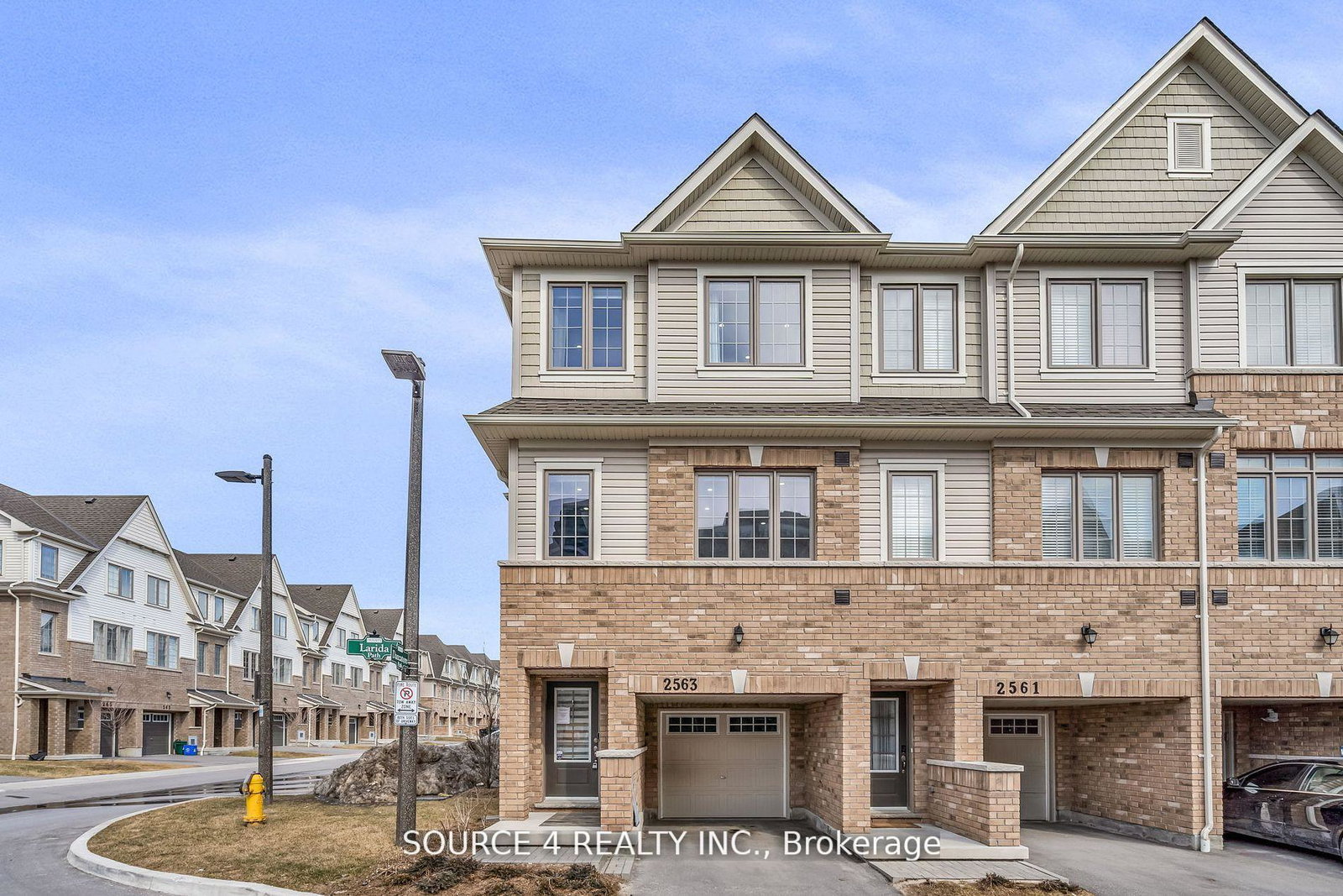 2563-larida-path-oshawa-ontario-e12430148