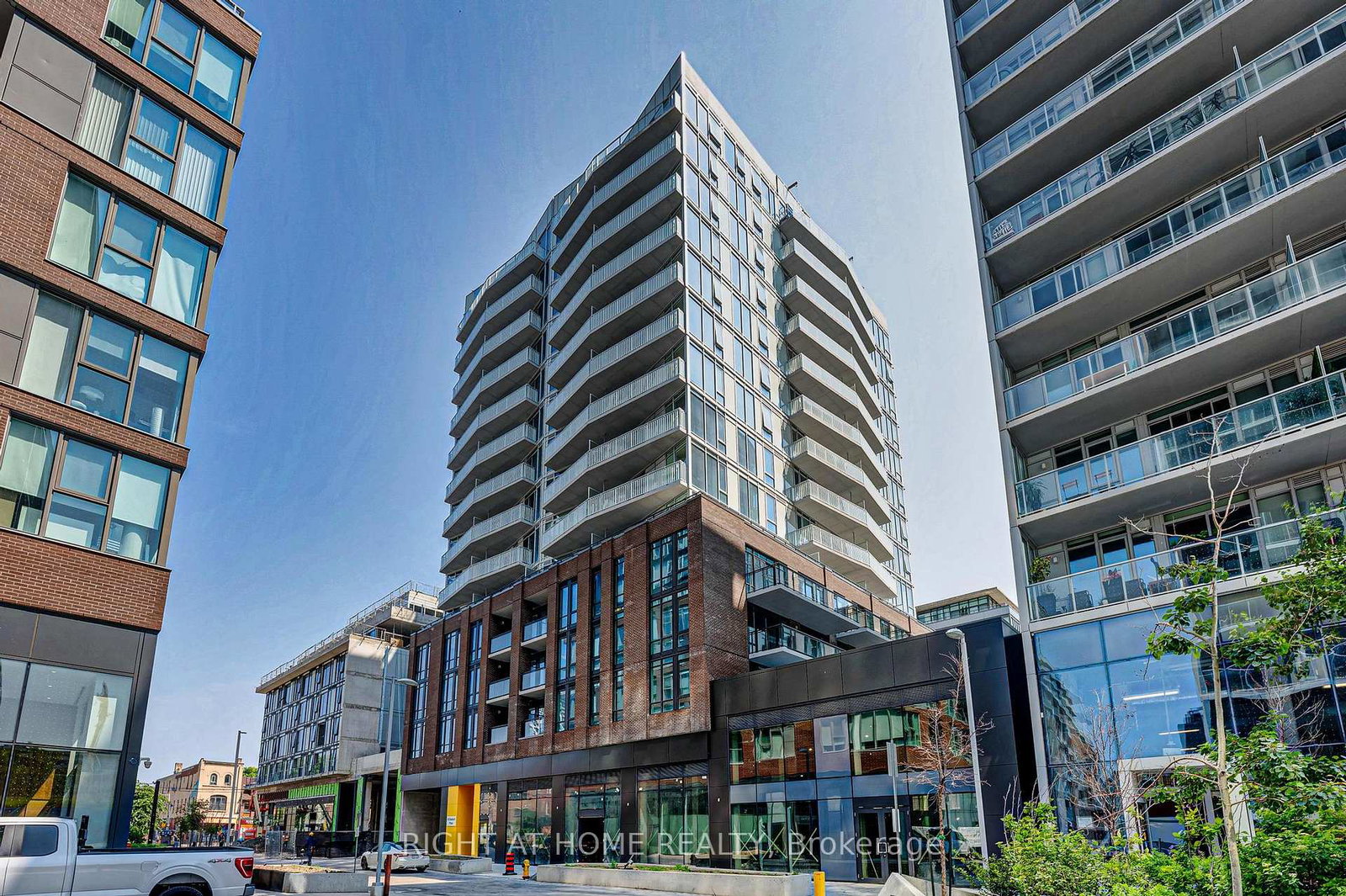 45-baseball-place-toronto-ontario-e12430308