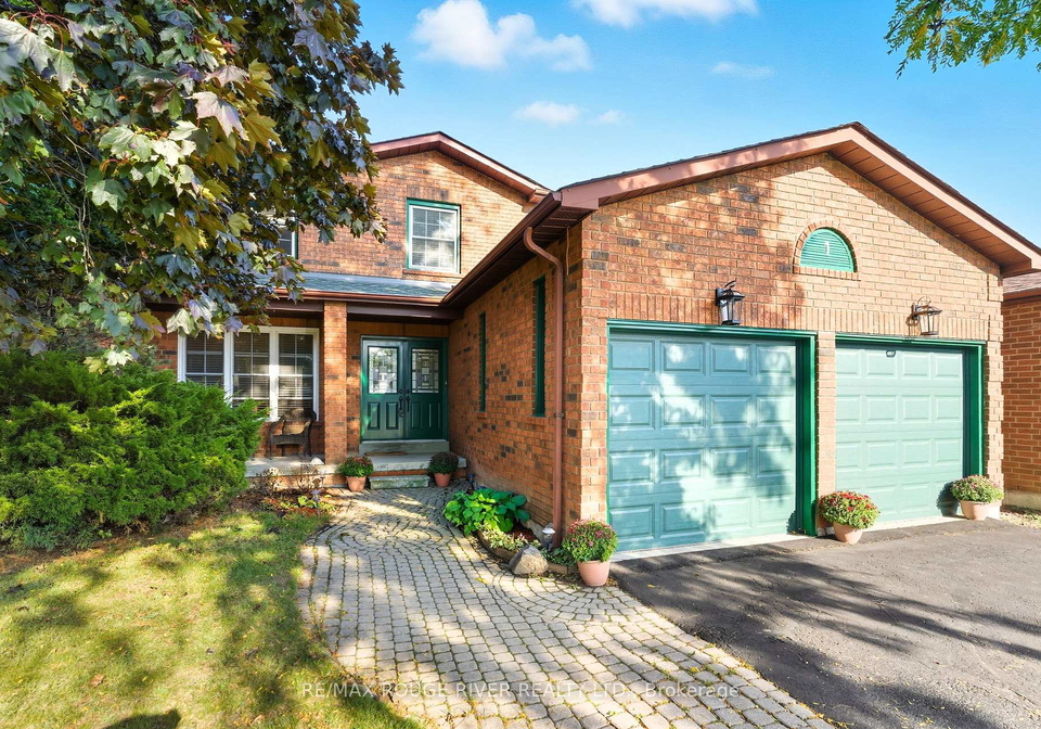 1-broughton-court-whitby-ontario-e12430540