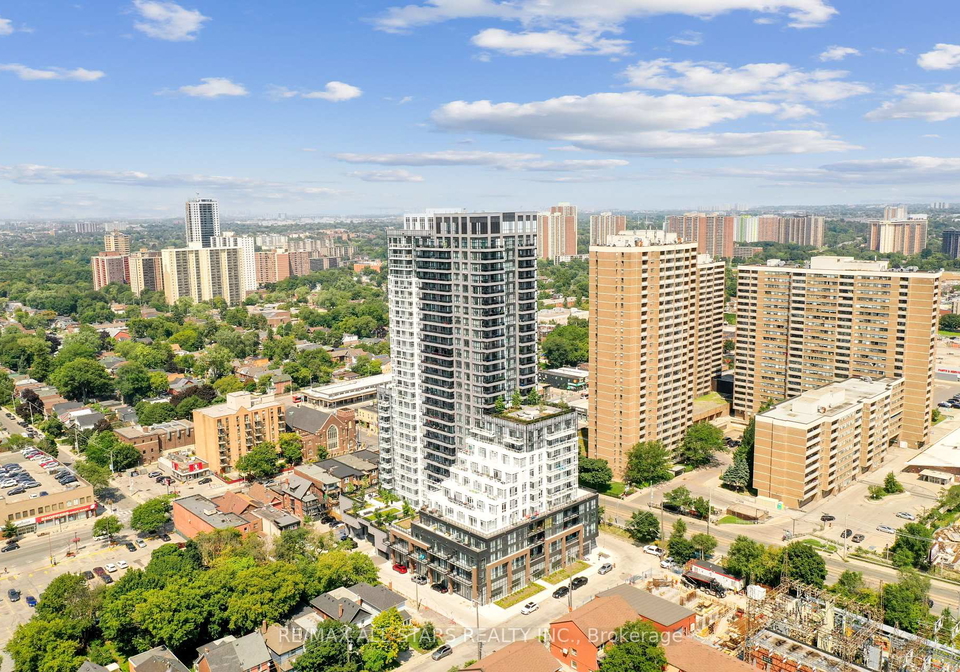 286-main-street-toronto-ontario-e12430638