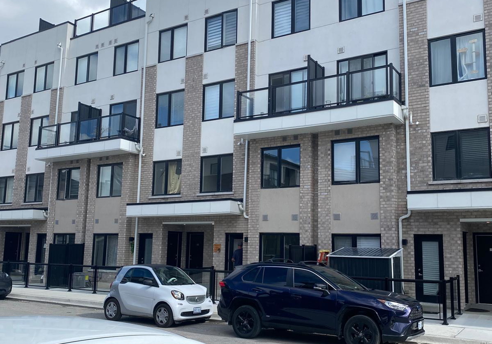 1695-dersan-street-pickering-ontario-e12431002