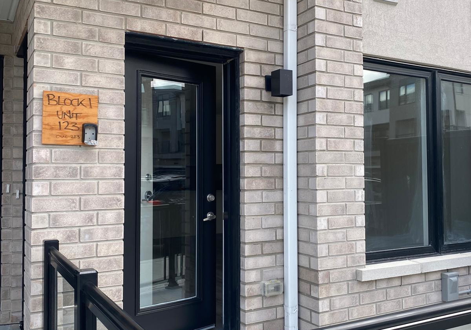 1695-dersan-street-pickering-ontario-e12431002
