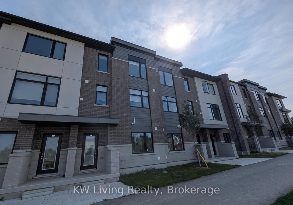 1695-dersan-street-pickering-ontario-e12431012