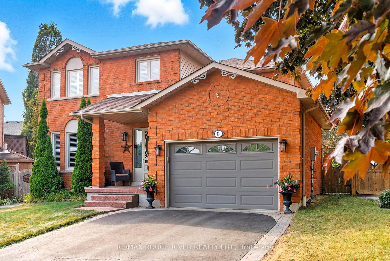 12-limestone-crescent-whitby-ontario-e12431824
