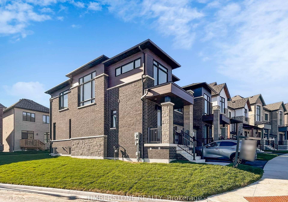 1014-valhalla-terrace-pickering-ontario-e12432117