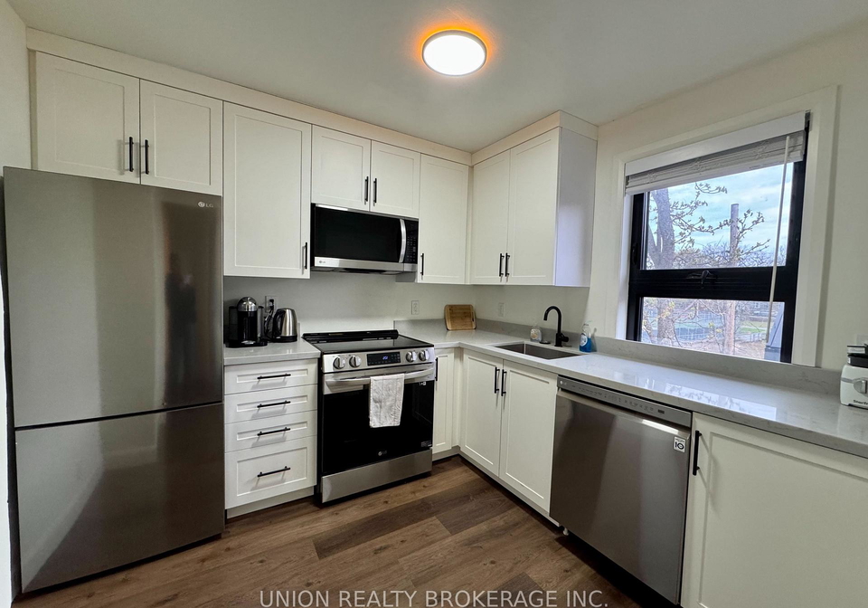 2137-gerrard-street-e-toronto-ontario-e12432537