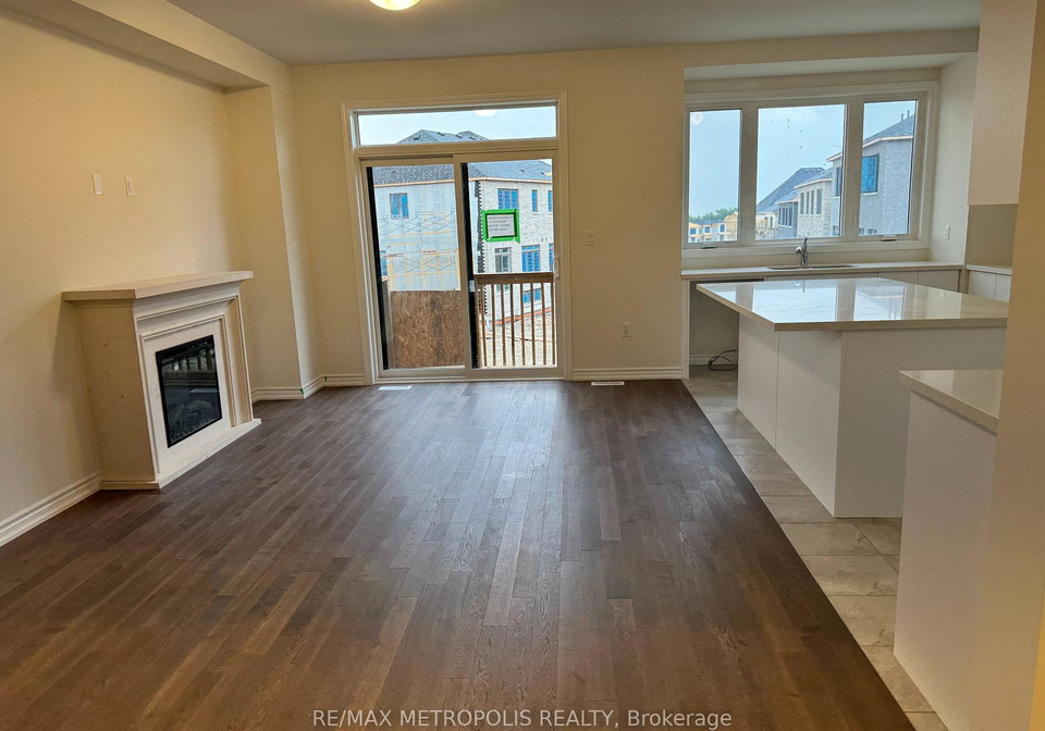 1089-pisces-trail-pickering-ontario-e12432711