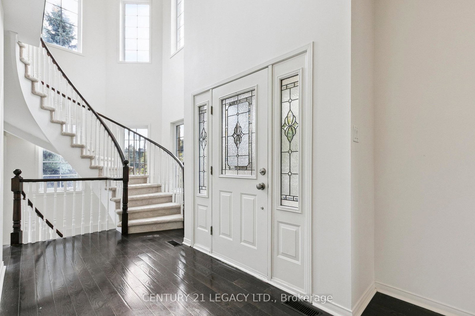 1-brimforest-gate-scarborough-ontario-e12433609